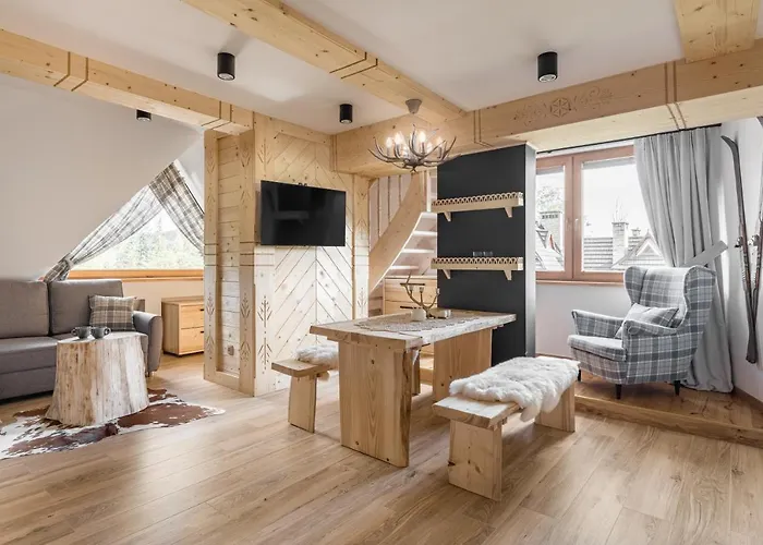 W Chmurach كوشتيليسكا