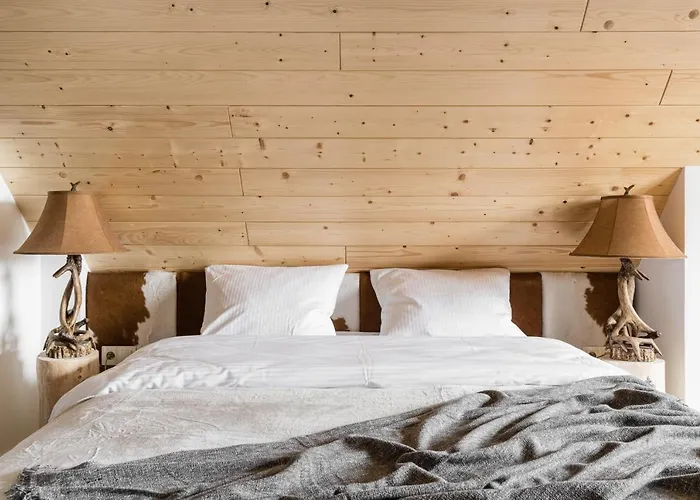 شقة W Chmurach كوشتيليسكا