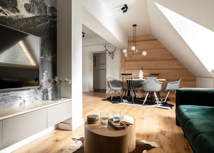 W Chmurach * كوشتيليسكا