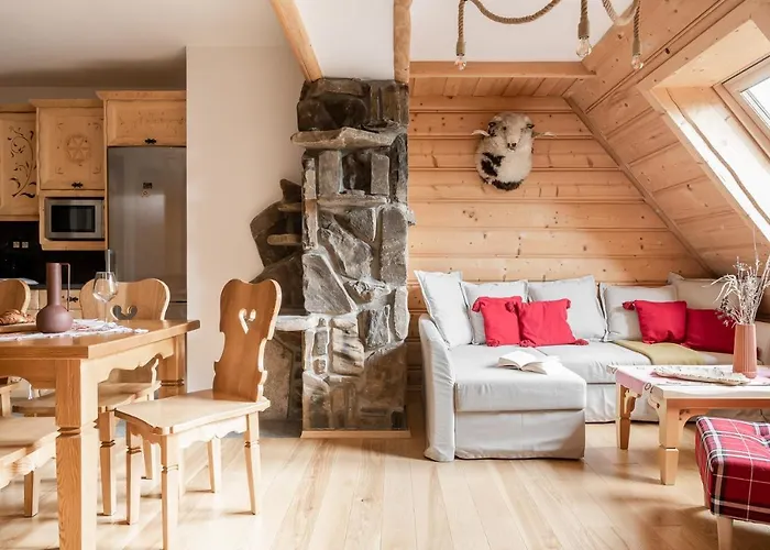 شقة W Chmurach كوشتيليسكا